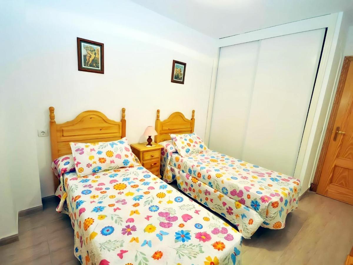 Apartamento Junto Al Mar Piscina Solo Familias Conil De La Frontera Buitenkant foto