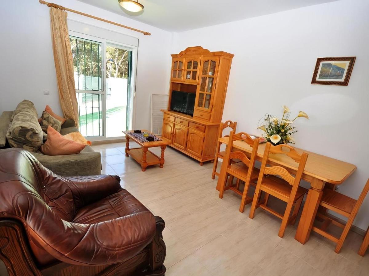 Apartamento Junto Al Mar Piscina Solo Familias Conil De La Frontera Buitenkant foto