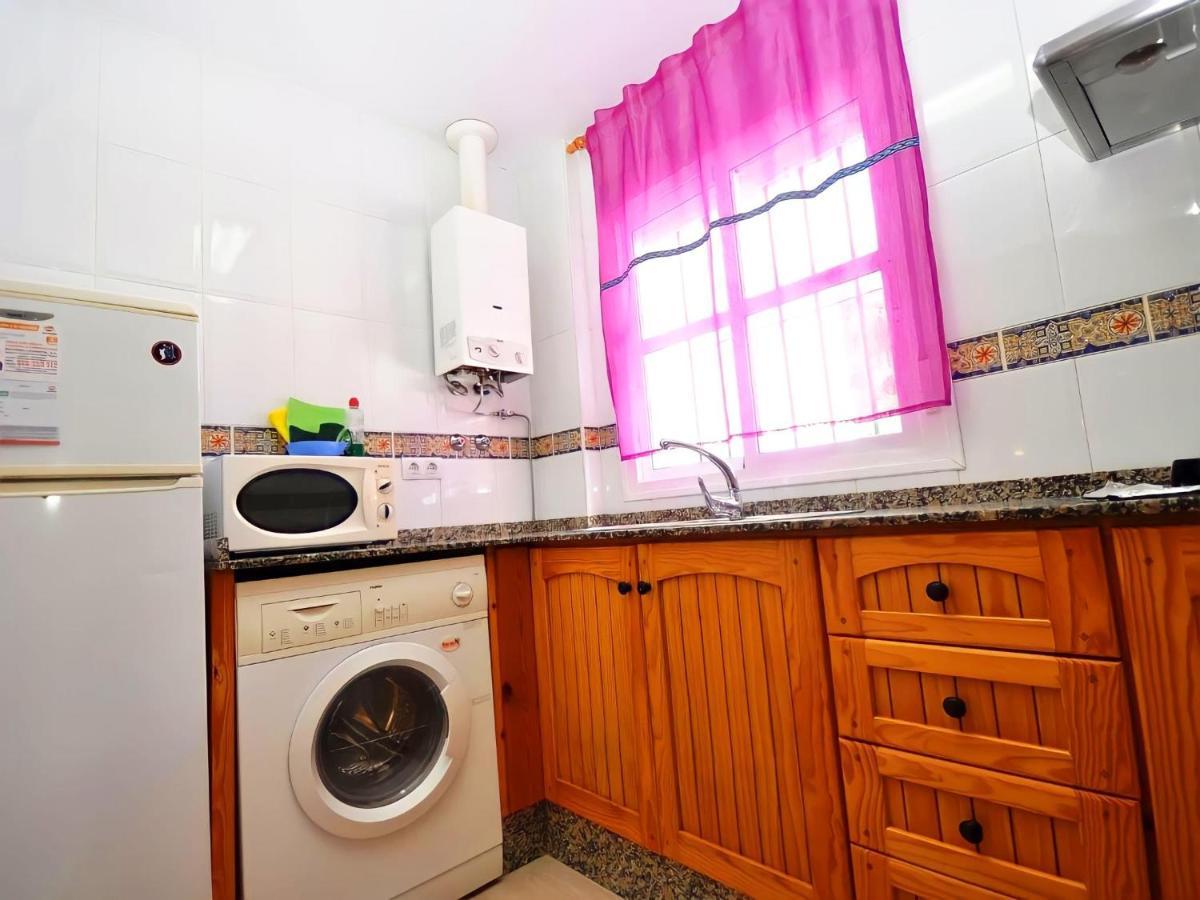 Apartamento Junto Al Mar Piscina Solo Familias Conil De La Frontera Buitenkant foto